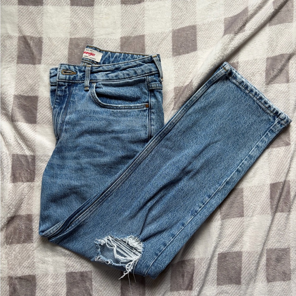 Wrangler Women's Classic Blue Straight Leg Jeans